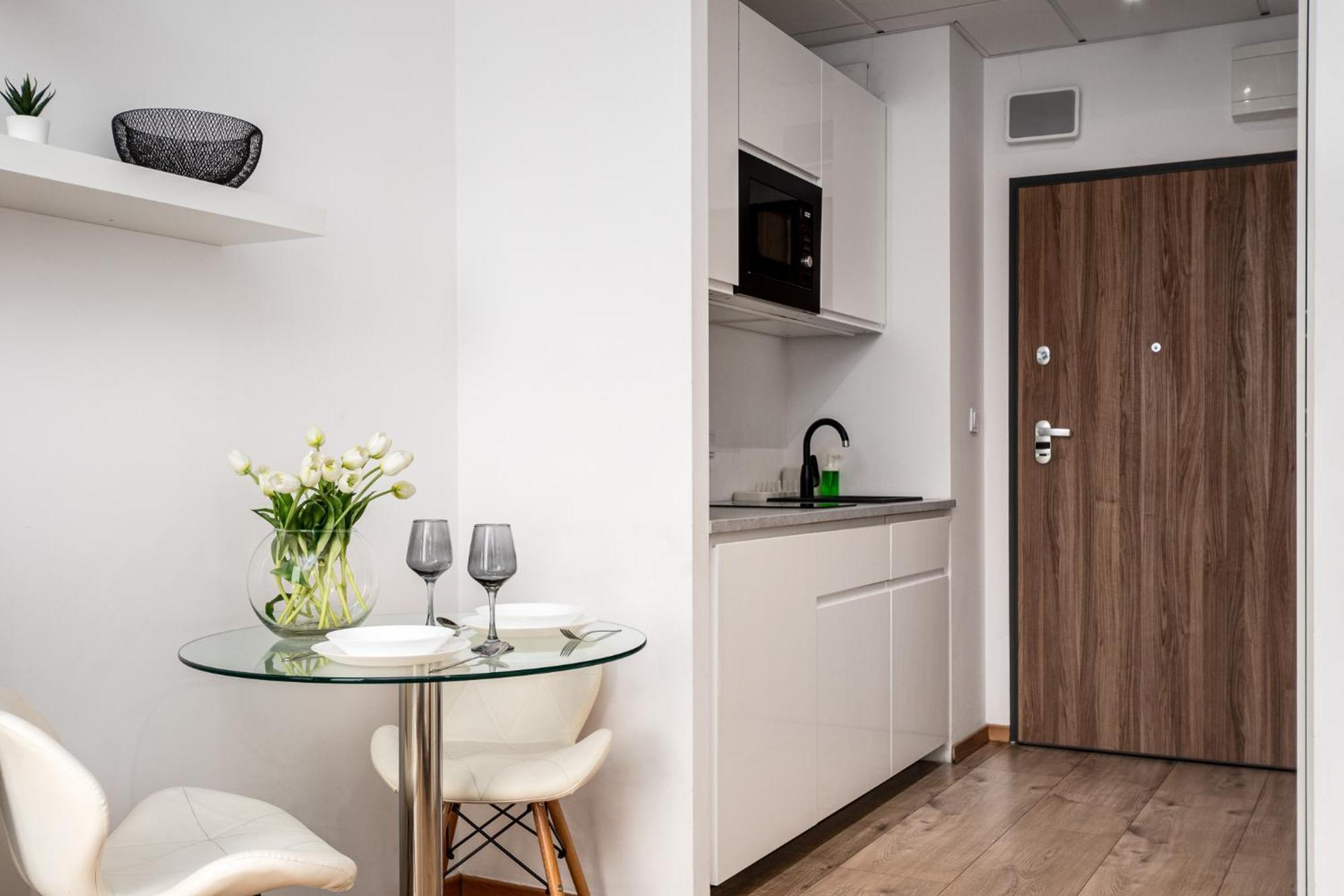 Prymasa Tysiaclecia 83A Free Garage By Perfect Apart Varsovia Exterior foto